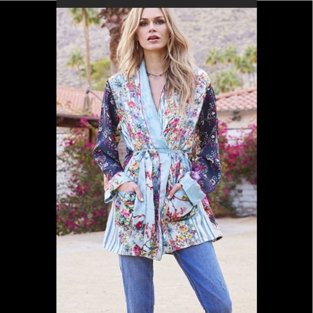 Sale🎉Johnny Was Silk Meadow Kimono Size L-NWT